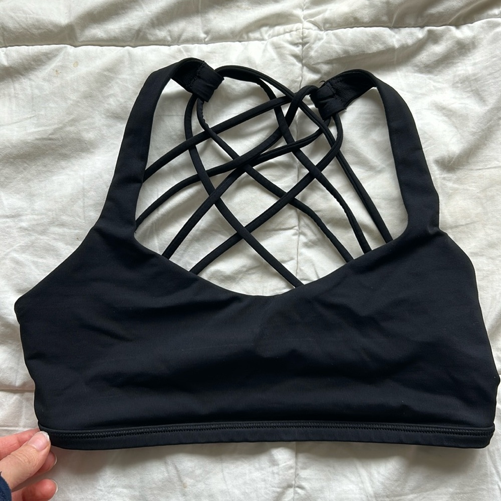 Lululemon Free to be Bra ||